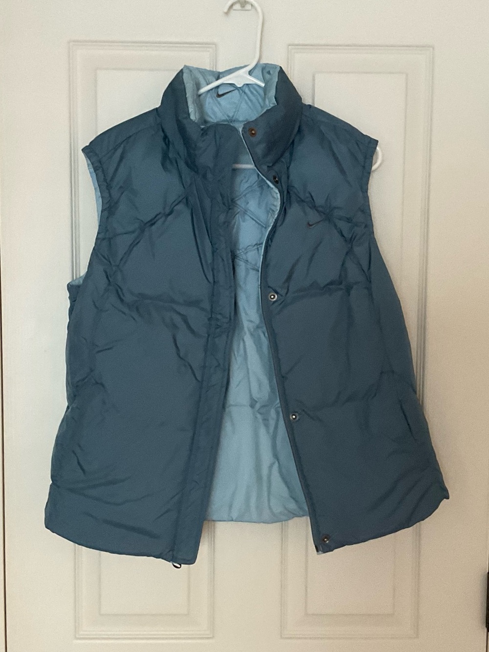 Nike Women’s Reversible Quilted Puffer Vest - Slate Blue/Light Blue